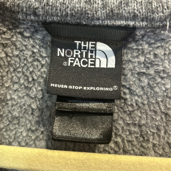Northface 1/2 zip gray - Picture 3 of 6